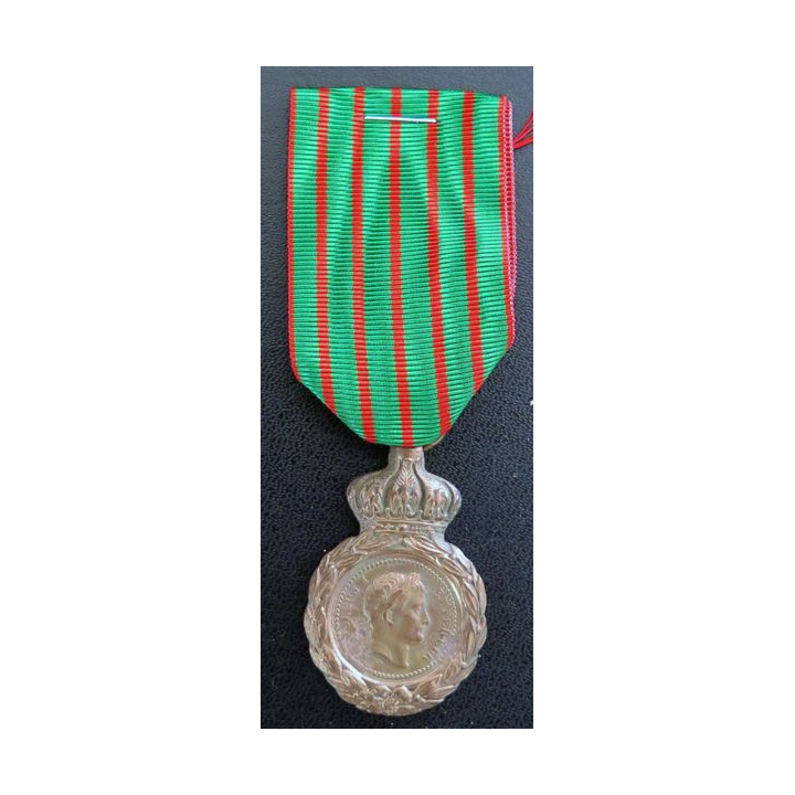 FRANCE : médaille de Sainte Hélène Napoléon Bonaparte 8 mai 1821 campagnes de 1792 à 1815