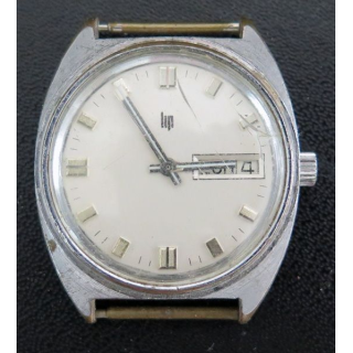 MONTRE : montre LIP avec inscription date n° 977815 verre fendu