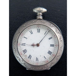 MONTRE :montre à gousset en métal argenté avec chaine 