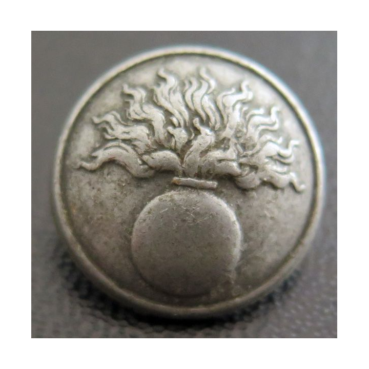 vieux bouton d'uniforme de veste 1,7 cm de diamètre