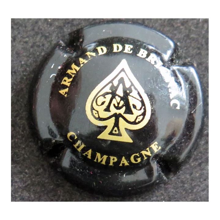 Capsule Muselet de bouteille de champagne CATTIER n° 24 Noir et Or, coeur plein