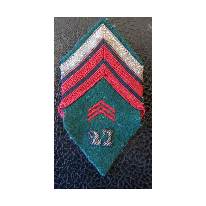 LOSANGE DE BRAS MODÈLE 45 : écusson précoce  brigadier chef du 27° escadron du Train AFN