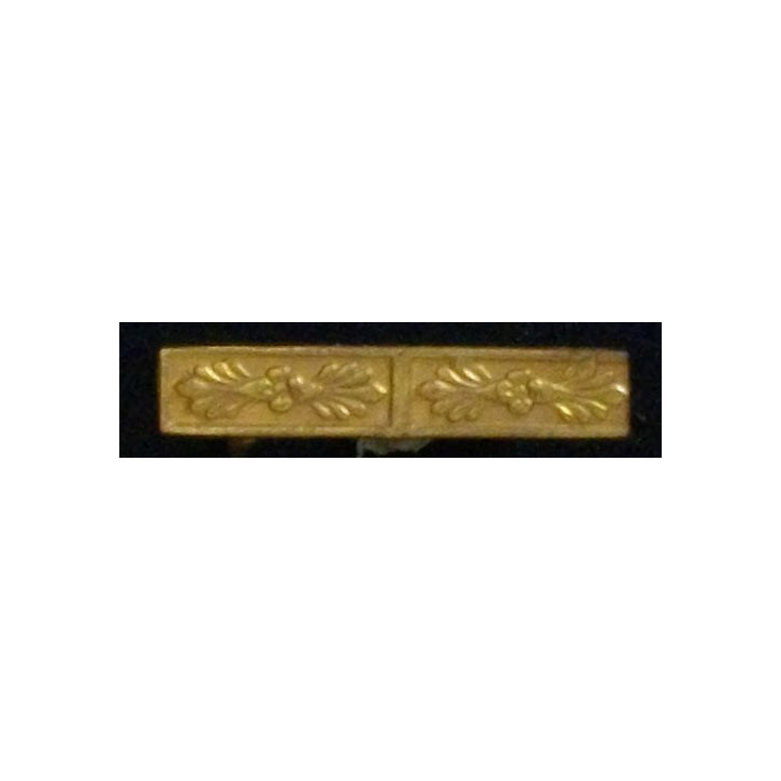 1. MILITARIA : BARRETTE POUR 2 MÉDAILLES EN RÉDUCTION