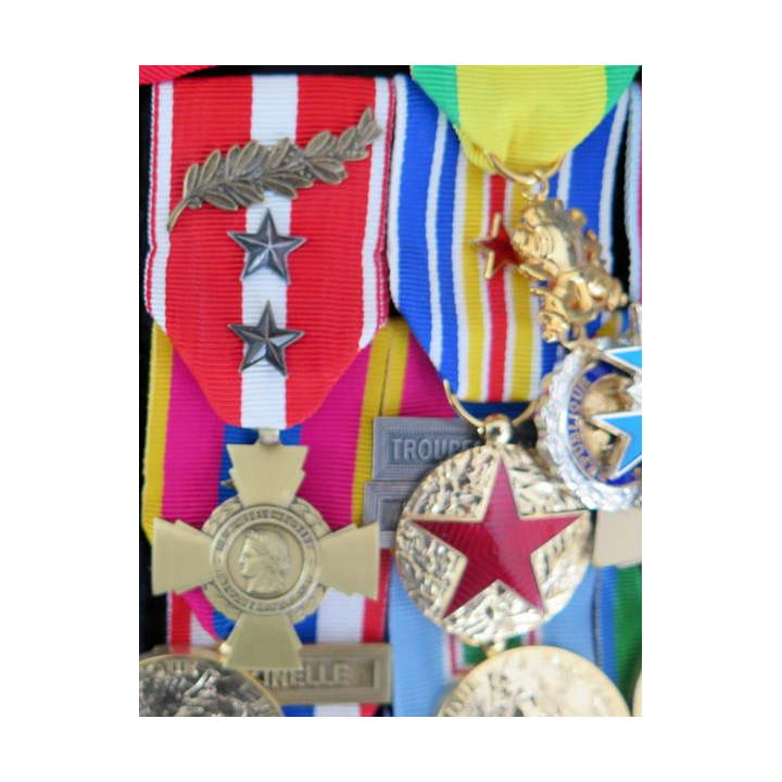 FRANCE : Placard de sous officier des Troupes de Marine de 23 décorations