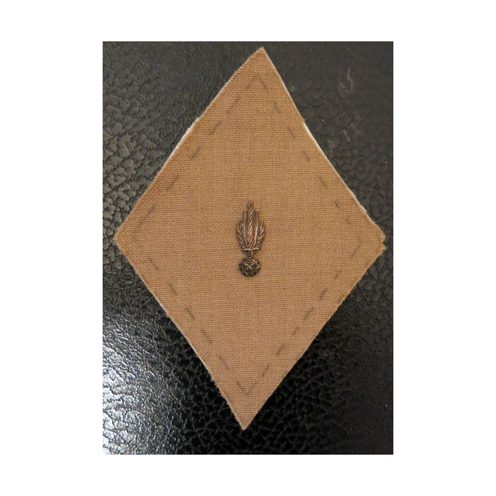 LOSANGE DE BRAS MODÈLE 45 : modèle officier Ecole Militaire du Corps technique et administratif sur toile écru en canetille
