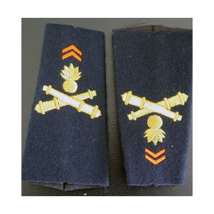 Paire de fourreau d'épaule de soldat du groupe géographique 