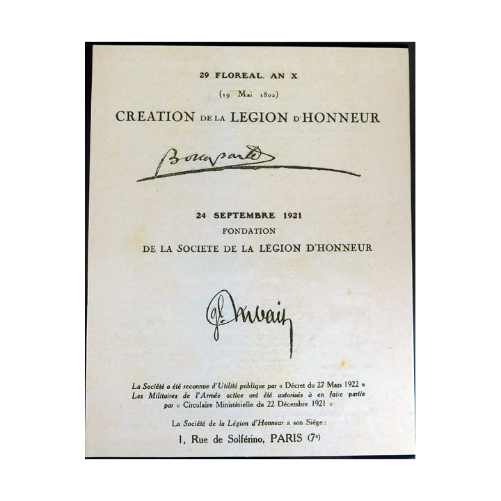 Livre coffret 100 ans d'Honneur en Action des Membres de la Légion d'Honneur