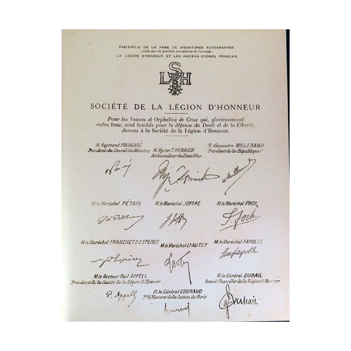 Livre coffret 100 ans d'Honneur en Action des Membres de la Légion d'Honneur