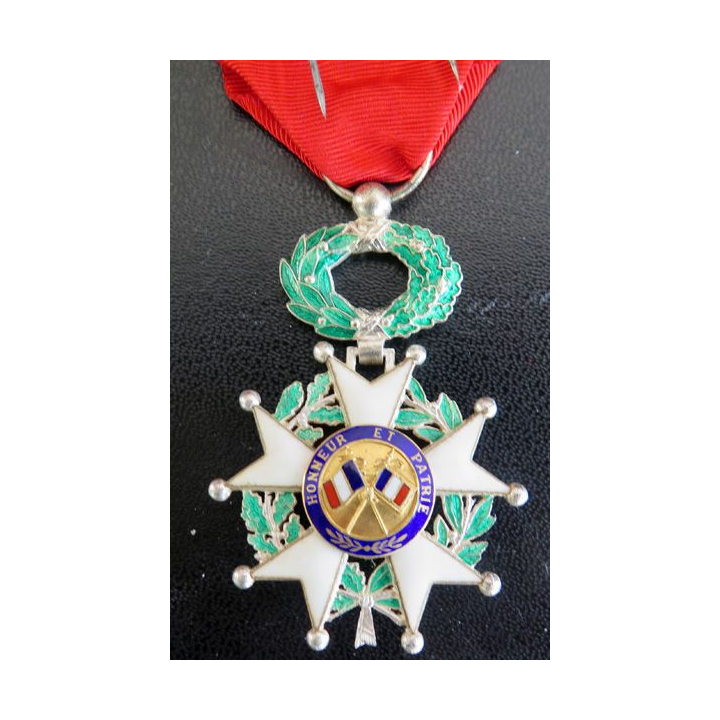 FRANCE : croix de chevalier de la Légion d'Honneur 3° république émaux parfaits