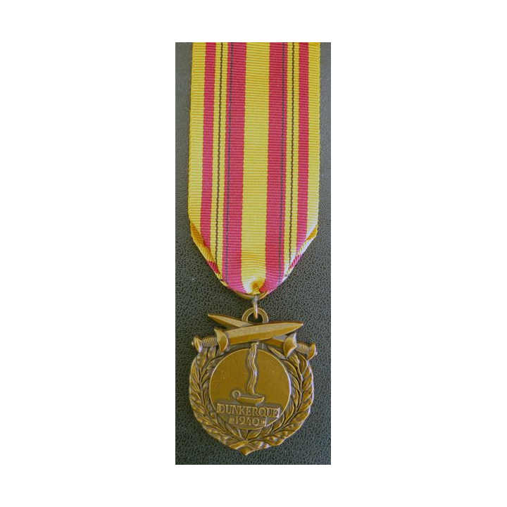 FRANCE : Médaille commémorative de Dunkerque 1940 en bronze ruban neuf
