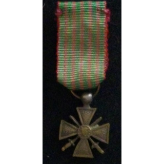 FRANCE : CROIX DE GUERRE 1914-1918 EN RÉDUCTION