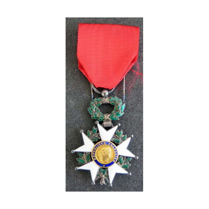 FRANCE : croix de chevalier de la Légion d'Honneur 3° république en argent émaux parfaits