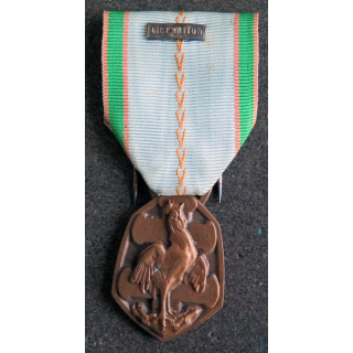 FRANCE : Médaille commémorative 1939-1945 2° guerre mondiale avec agrafe miniature " Libération " 