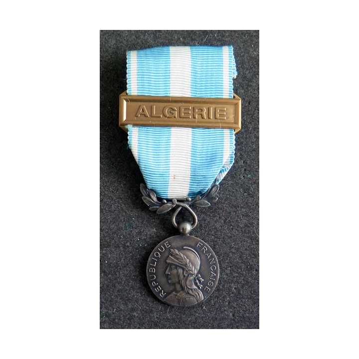 FRANCE : médaille coloniale agrafes Algérie petit module en argent