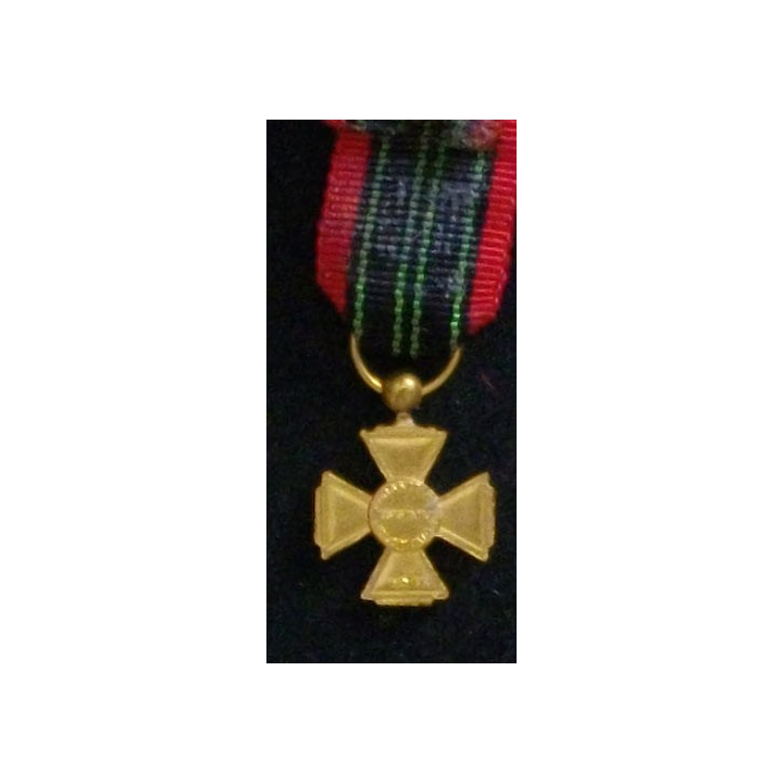 FRANCE : CROIX COMBATTANTS VOLONTAIRES RÉSISTANCE RÉDUCTION
