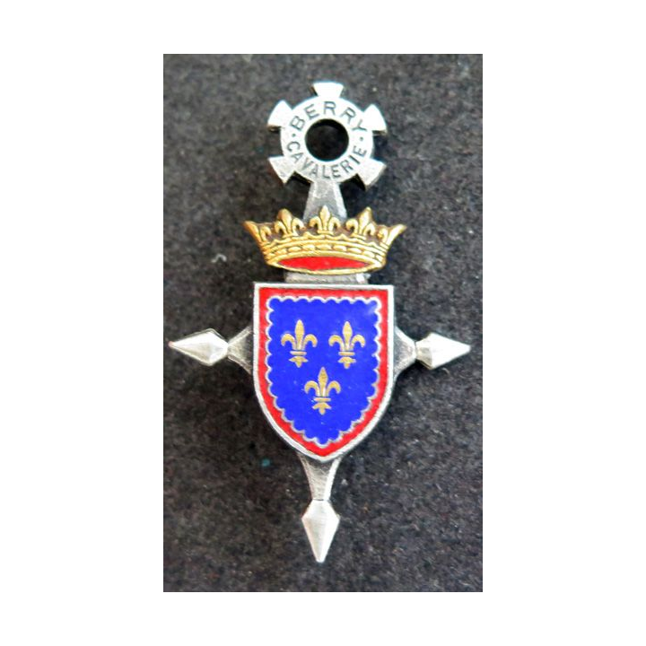 26° RD : insigne métallique du 26° régiment de dragons de fabrication Drago Paris G. 1597