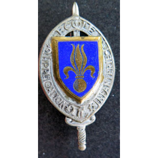 Insigne métallique de l'école d’application d’infanterie d'Auvours Drago Paris H. 340 en émail