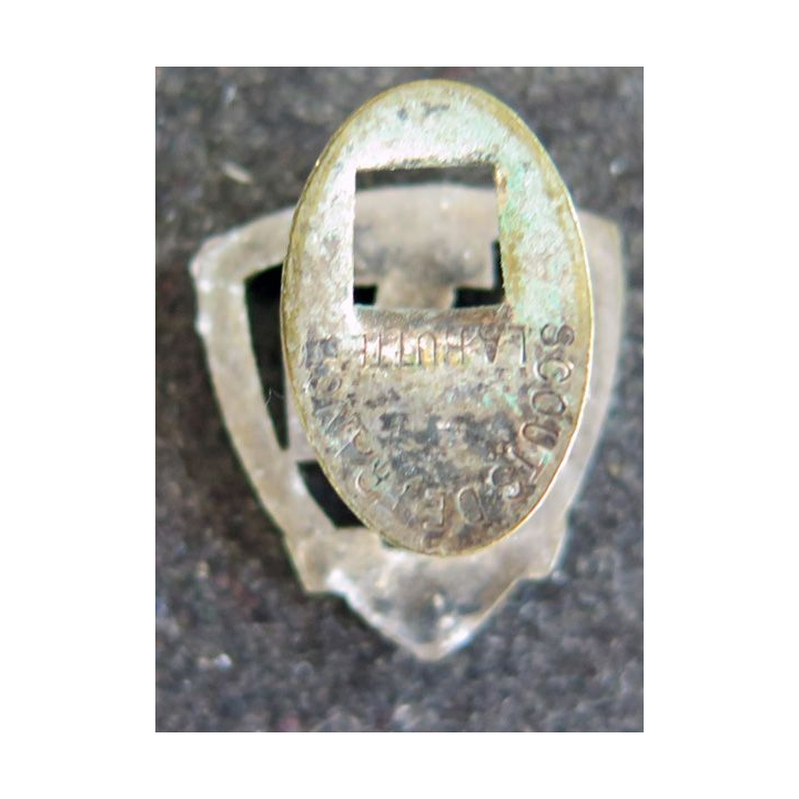 Boutonnière des scouts de France La Hutte 1,5 x 1,7 cm