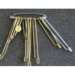 MILITARIA : lot 11 attaches diverses pour insignes 