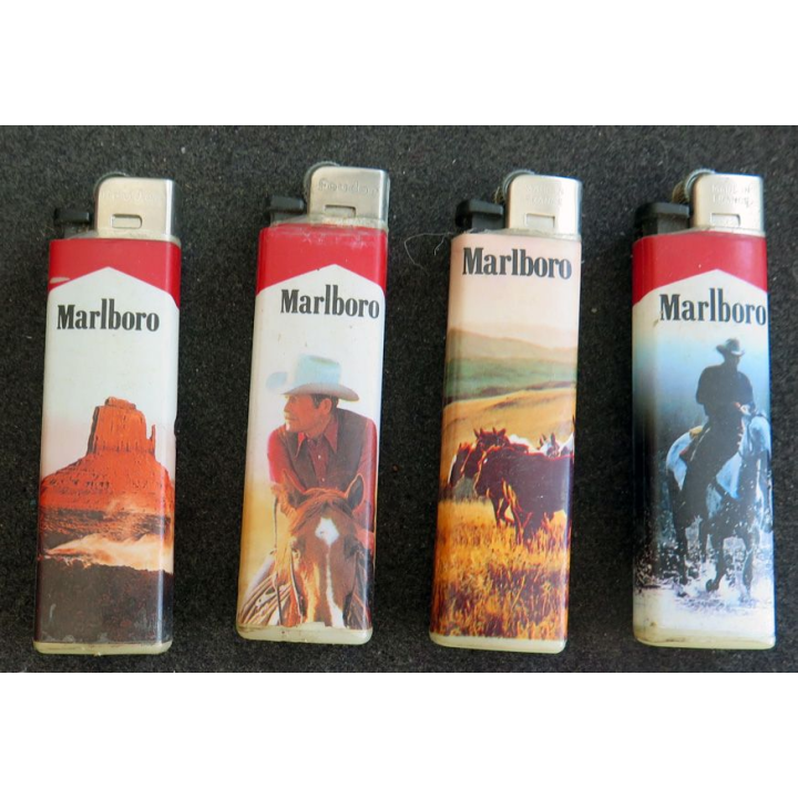 Lot de 4 briquets Marlboro usagés