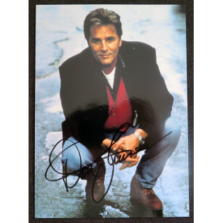 Photo dédicacée de Don Johnson Miami vice tin cup