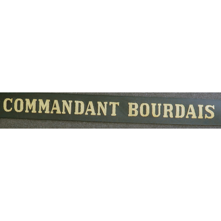 MARINE : bande de bachi de marin "COMMANDANT BOURDAIS" longueur 65 cm fils dorés