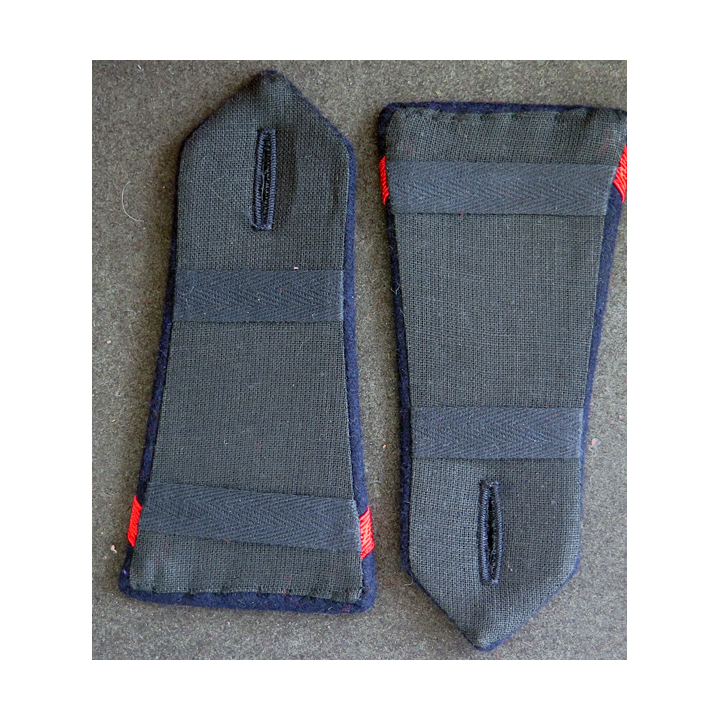 vieille paire d'épaulette de 1° classe d'infanterie