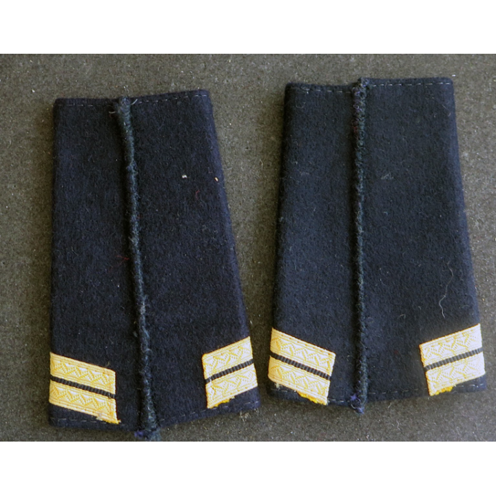 Paire de fourreaux d'épaule de sergent de la Légion étrangère