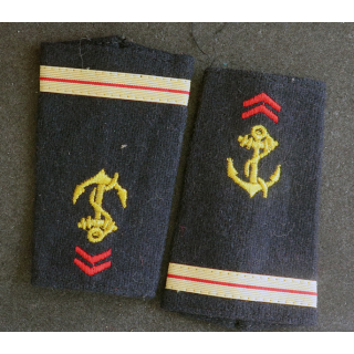 Paire de fourreaux d'épaule d'adjudant chef des Troupes de marine