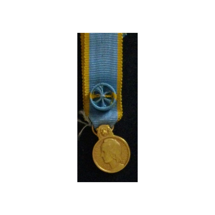 FRANCE : MÉDAILLE OFFICIER JEUNESSE ET SPORTS EN RÉDUCTION
