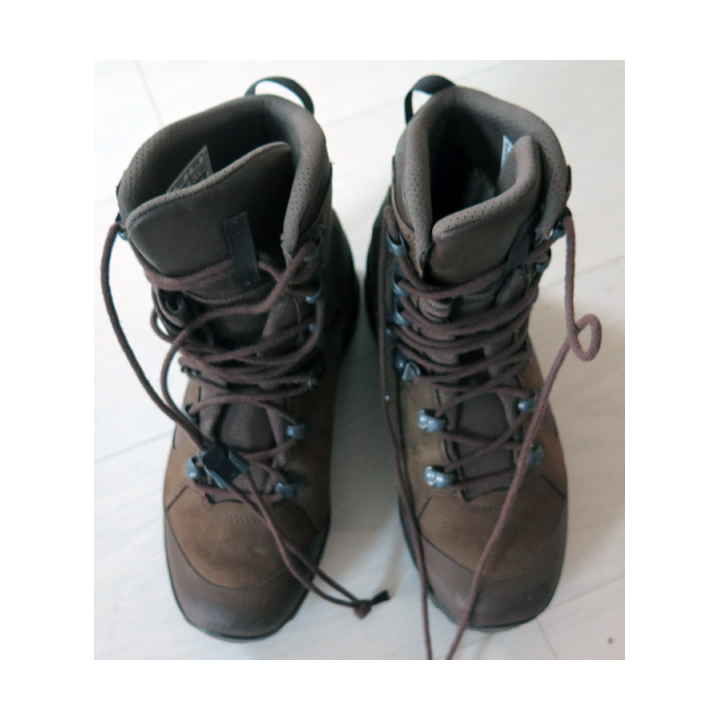 Paire de Chaussure HAIX Gore-Tex taille 37 comme neuve