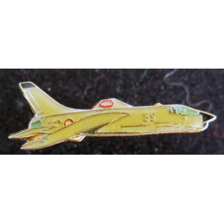 Pin's d'avion de la marine nationale crusader ?