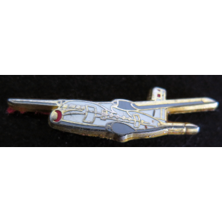 Pin's d'avion de la marine nationale attache cassée crusader ?