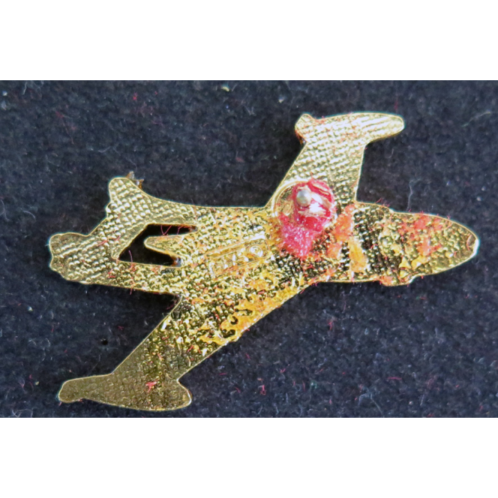 Pin's d'avion de la Marine nationale Aquilon 16 F 7 ?