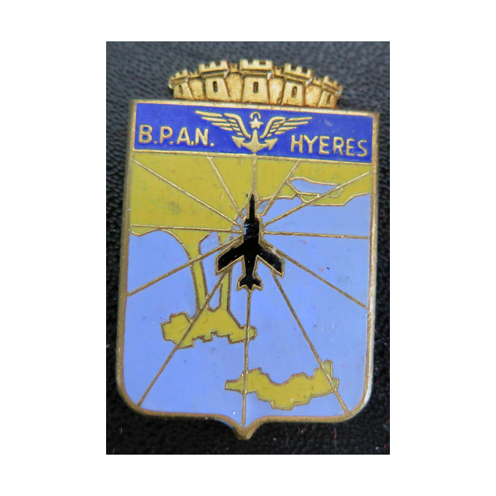 BAN : insigne de la Base aéronavale de HYERES Drago Paris en émail