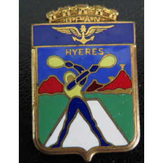 BAN : insigne de la Base aéronavale de HYERES Drago Romainville en émail