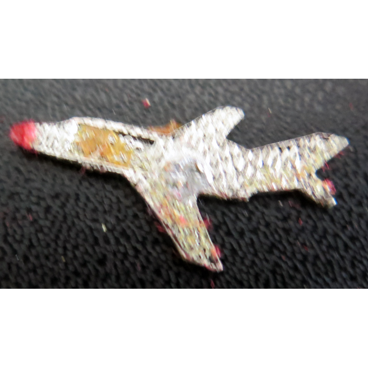 Pin's d'avion de la marine nationale attache cassée Falcon Paris Insignes