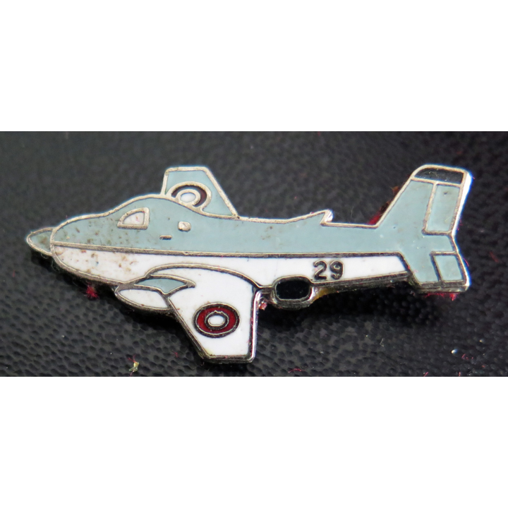 Pin's d'avion de la marine nationale aéronavale attache coupée