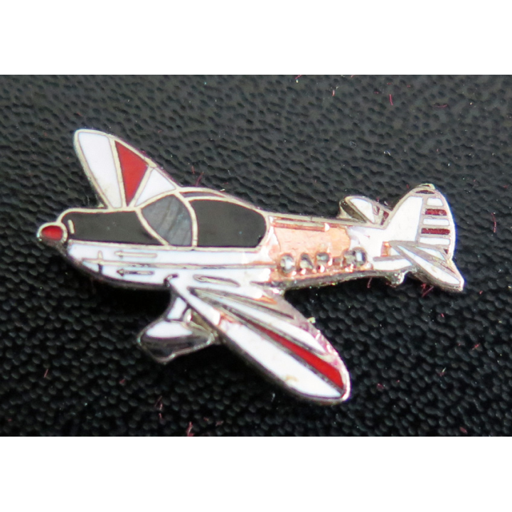 Pin's d'avion de la marine nationale aéronavale attache coupée éclat d'émail PIN'S UN-L