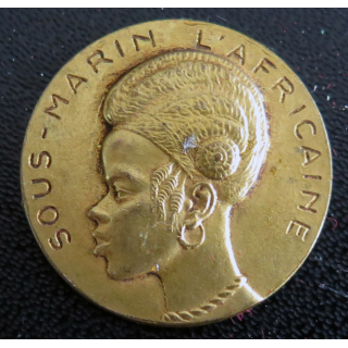 Insigne rond doré du sous marin l'AFRICAIN Arthus Bertrand Paris.