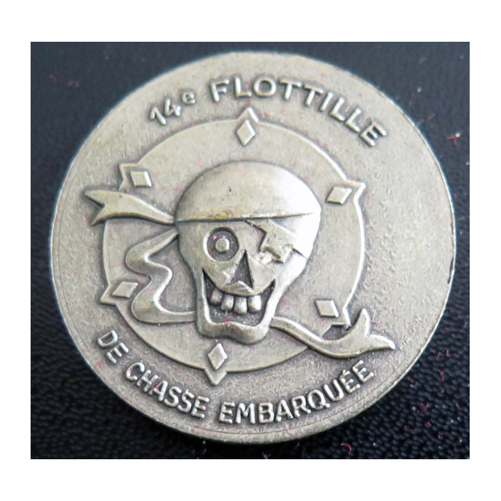 14 F : médaille de la 14° Flottille de chasse embarquée Super étendard diamètre 3,5 cm avec quelques traces de colle au dos