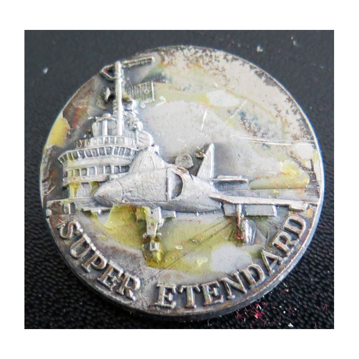 11 F : médaille de la 11° Flottille d'assaut embarquée Super étendard diamètre 3,5 cm