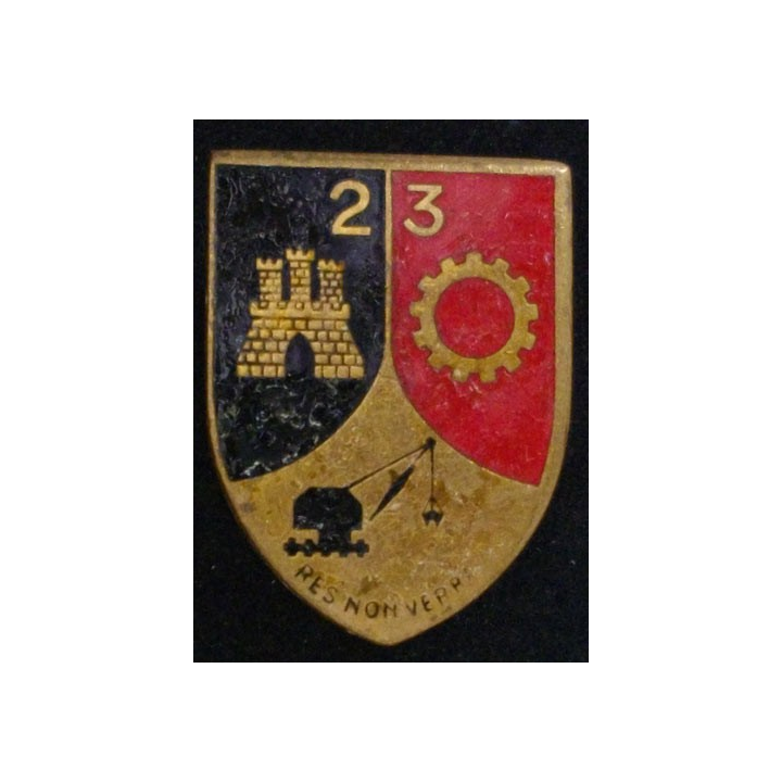 23° BG : insigne du 23° bataillon du génie en émail de fabrication Drago G. 1030 deux boléros