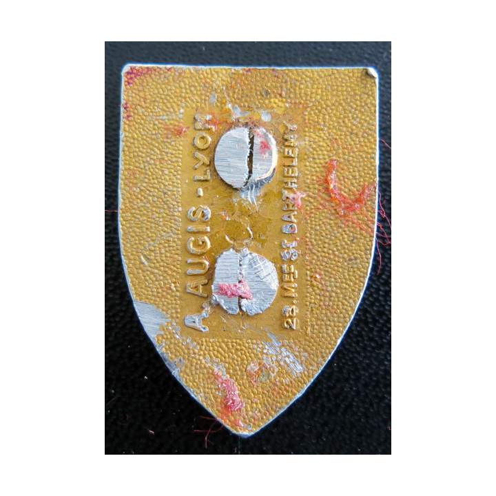 TOURVILLE : insigne du Croiseur TOURVILLE en alu peint AUGIS