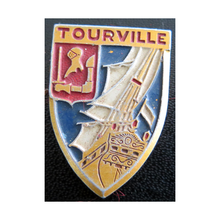 TOURVILLE : insigne du Croiseur TOURVILLE en alu peint AUGIS