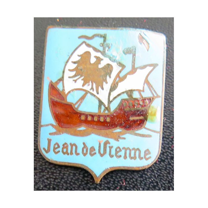 Insigne du Croiseur JEAN DE VIENNE en émail avec petit éclat