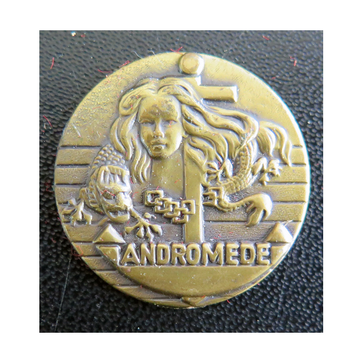 Rondache en laiton ANDROMEDE