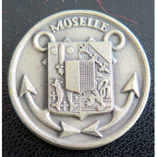 Rondache argentée du bâtiment MOSELLE