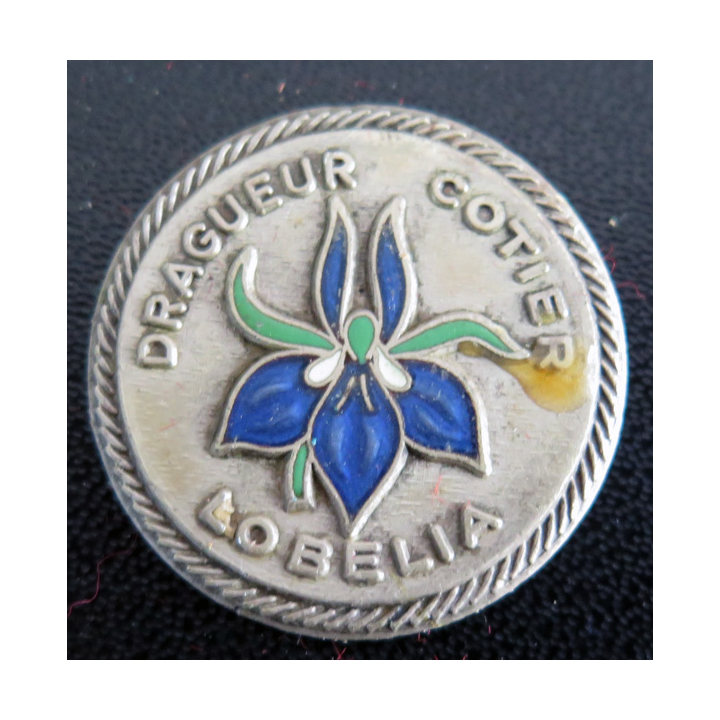 LOBELIA : insigne du dragueur côtier Lobelia en émail (modèle AUGIS)