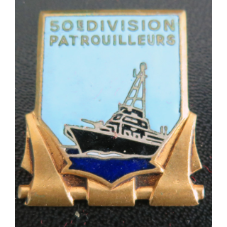 50° DP : Insigne de la 50° division de patrouilleurs Arthus Bertrand Paris en émail